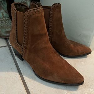 Michael kors brown booties